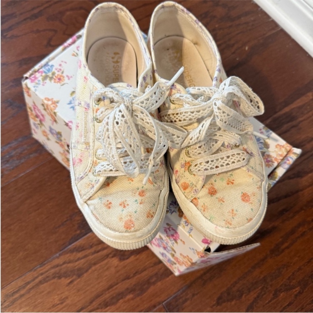 Loveshackfancy superga sneakers white floral laces used in good condition